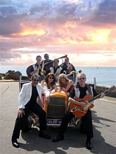 Click image for larger version

Name:	vic rock.jpg
Views:	2
Size:	41.5 KB
ID:	3868