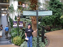 Click image for larger version

Name:	Opryland Hotel s.JPG‎
Views:	108
Size:	69.5 KB
ID:	1113